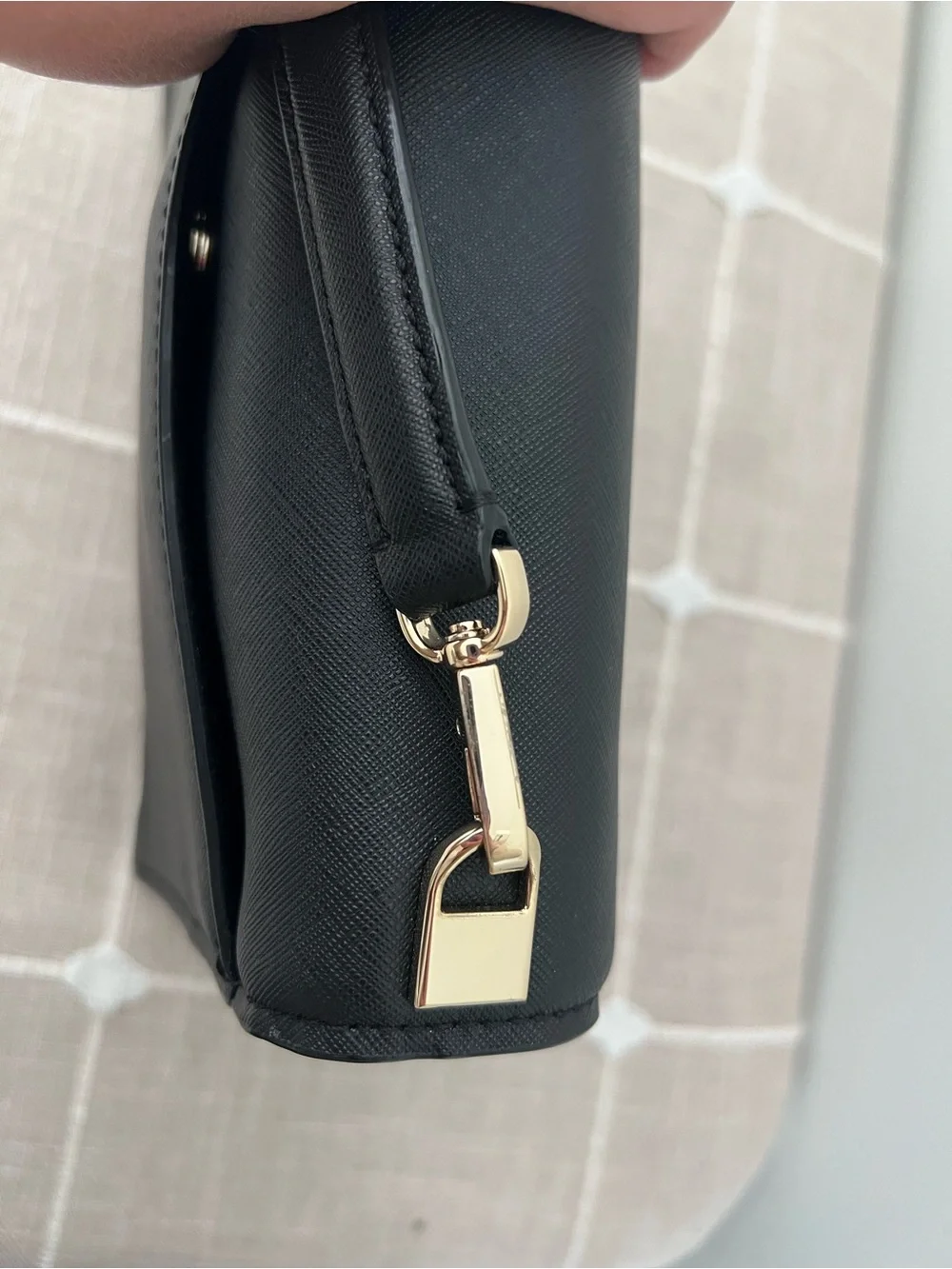 kate spade Black Textured Leather Handbag with Gold Hardware